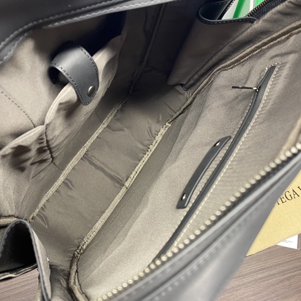 ボッテガヴェネタバッグ角部分ディテール